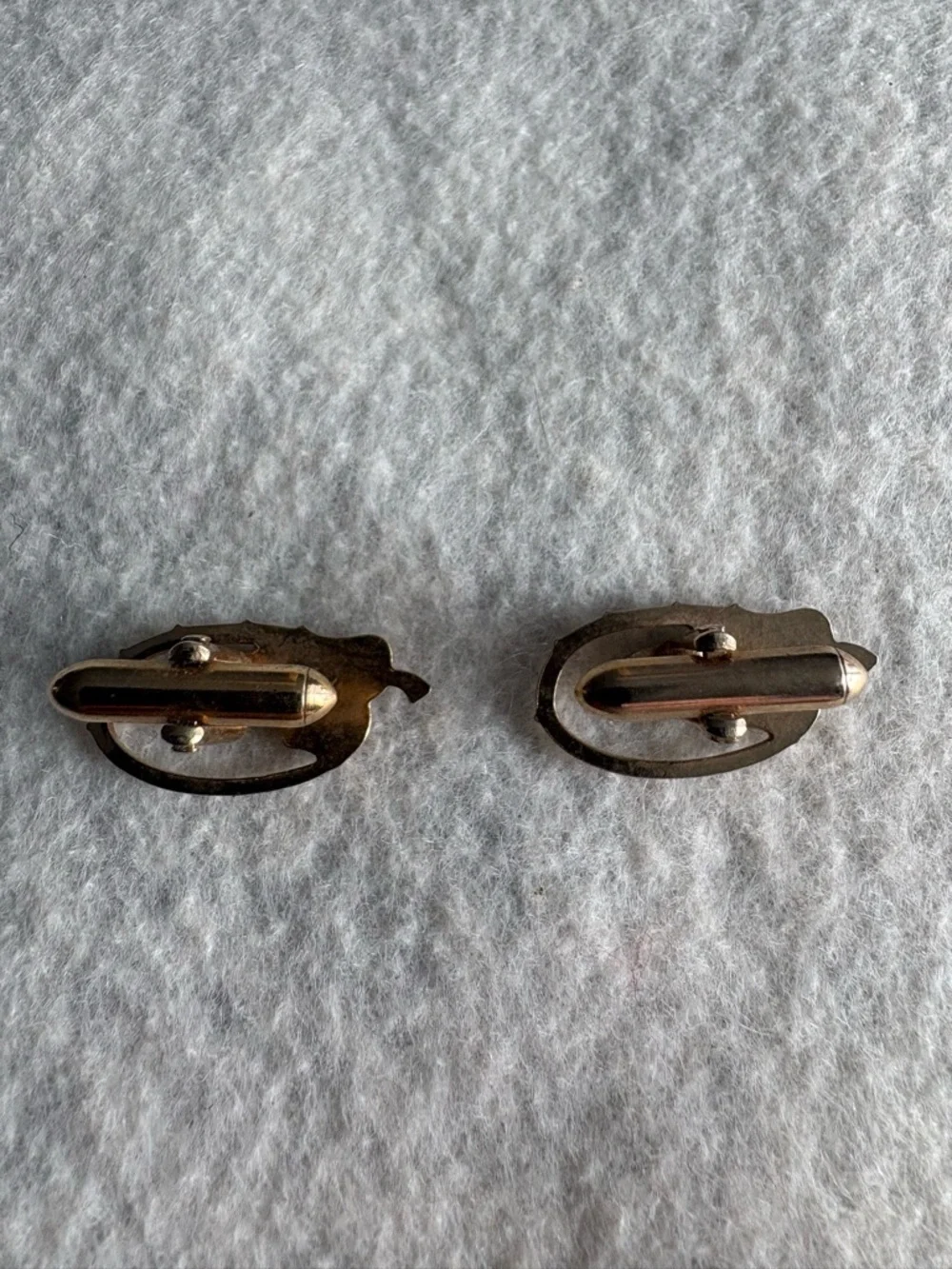 Vintage SWANK Gold Tone Men’s Oval Cufflinks Fish Rod and Reel Gorpcore Nature